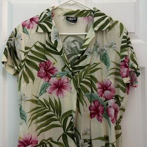 Hilo Hattie Green and Pink Button Down Shirt with Notched Collar